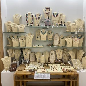 Kostibas Εκθετήριο